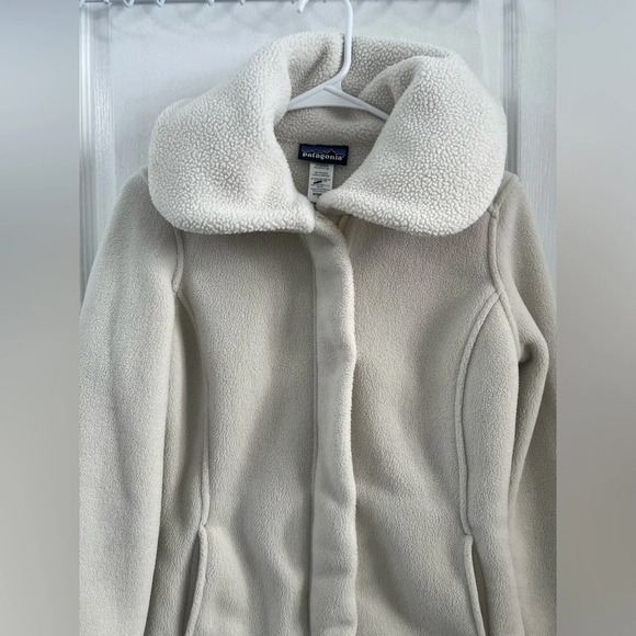 Patagonia high pile fleece Jacket (Size XS) - Picture 4 of 13